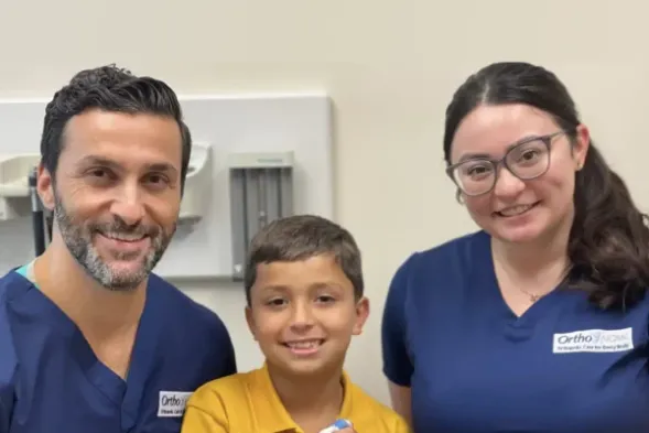 Orthopedic provider treating patient at urgent care clinic