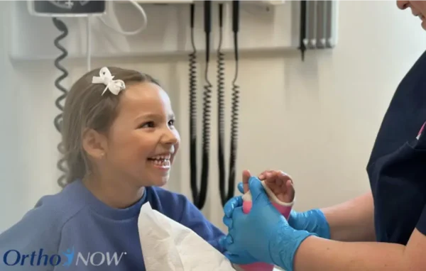 Orthopedic provider treating patient at urgent care clinic